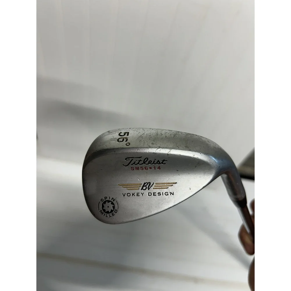Titleist Men's SM56.14 BV Vokey Design 56° Wedge RH Spin Milled